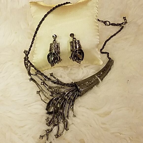 Artist Created Necklace & Earring Set - Picture 4 of 5